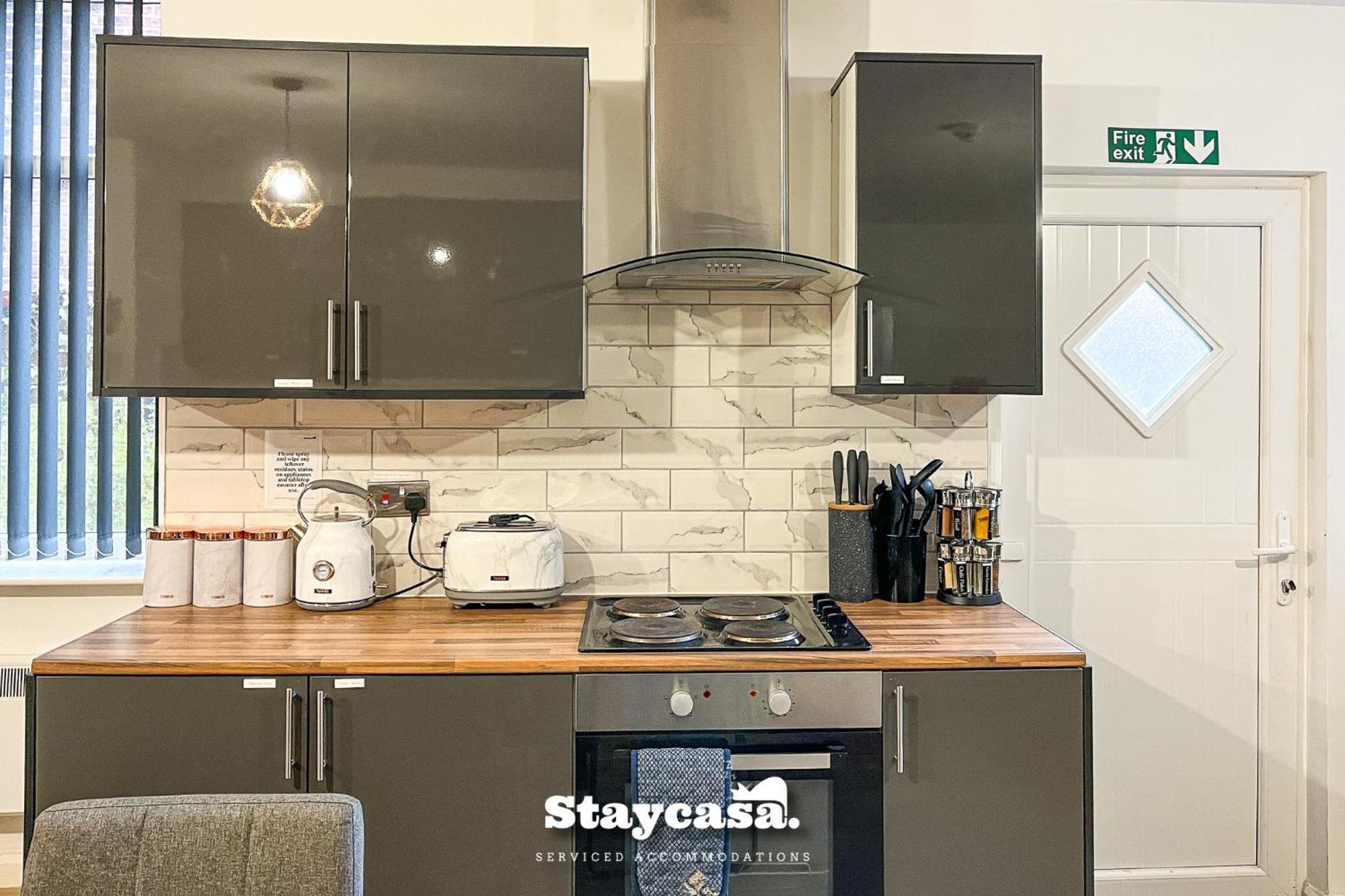 Delightful Spacious Haven With Large Driveway Ferienhaus Manchester