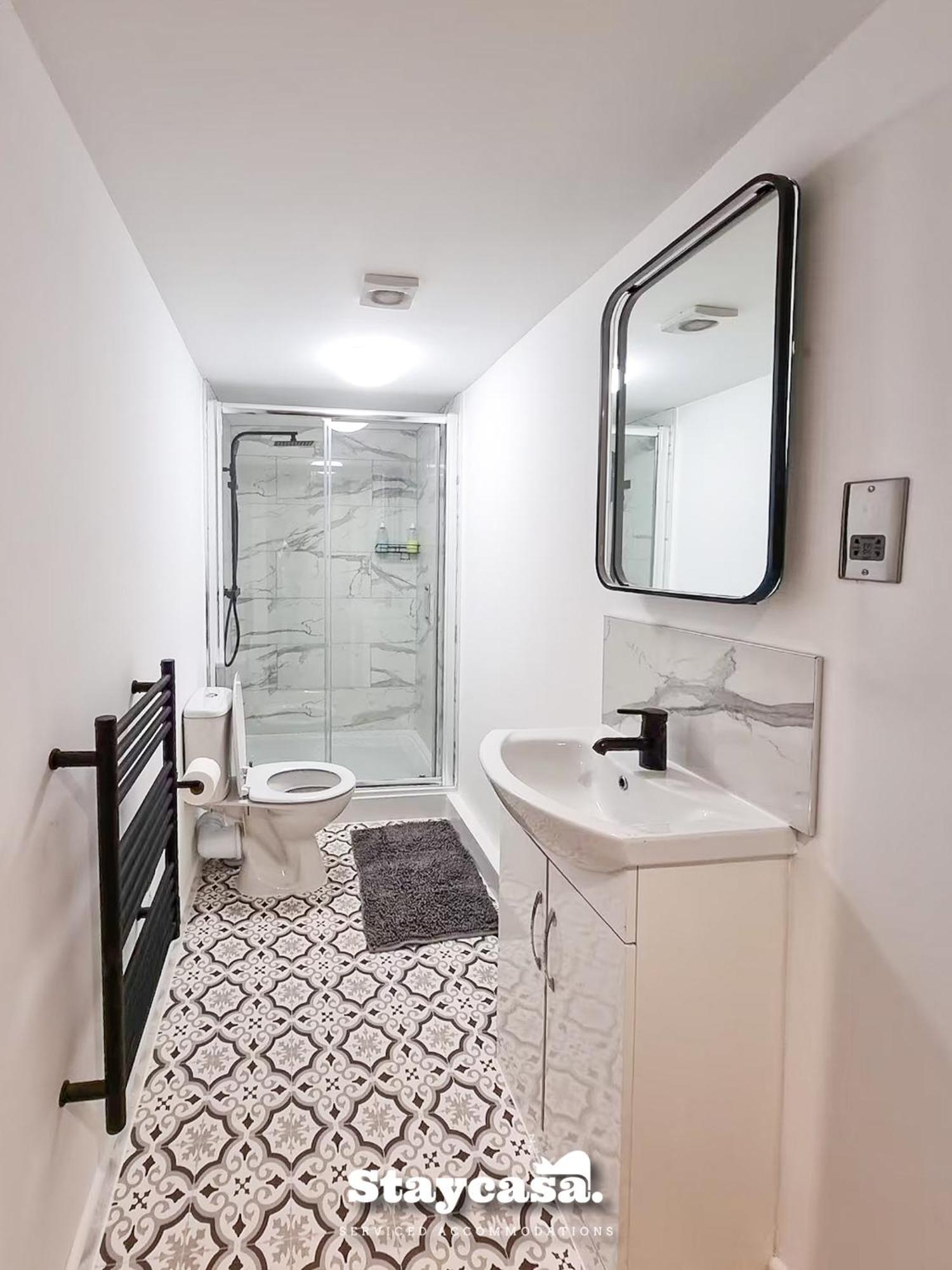 Delightful Spacious Haven With Large Driveway Ferienhaus Manchester