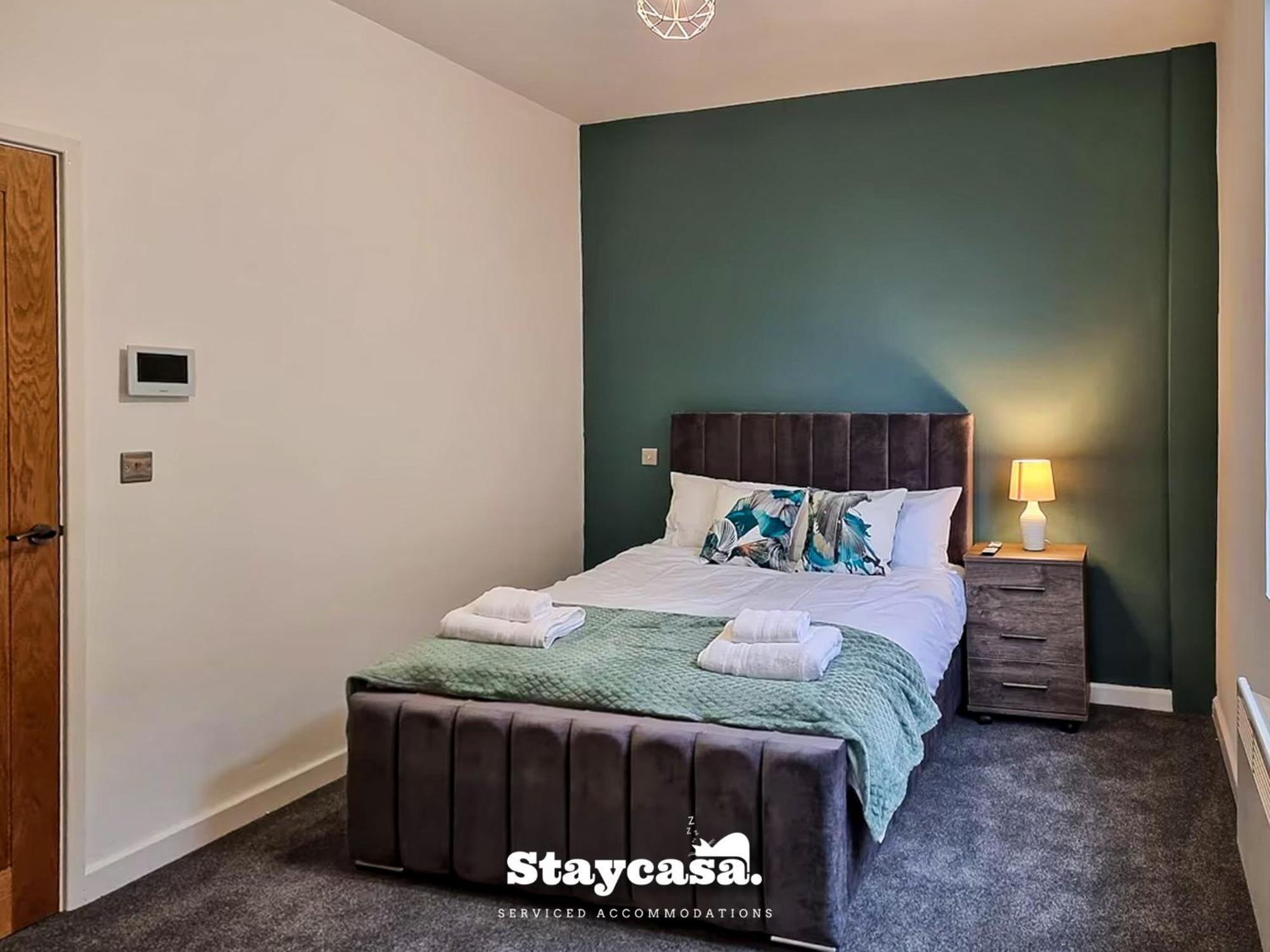 Delightful Spacious Haven With Large Driveway Ferienhaus Manchester