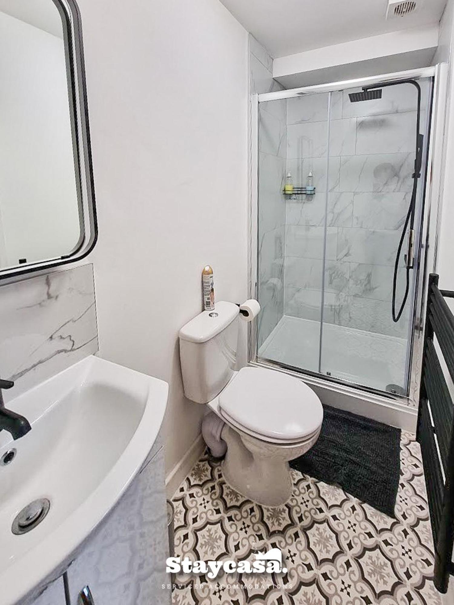 Casa de Férias Delightful Spacious Haven With Large Driveway *