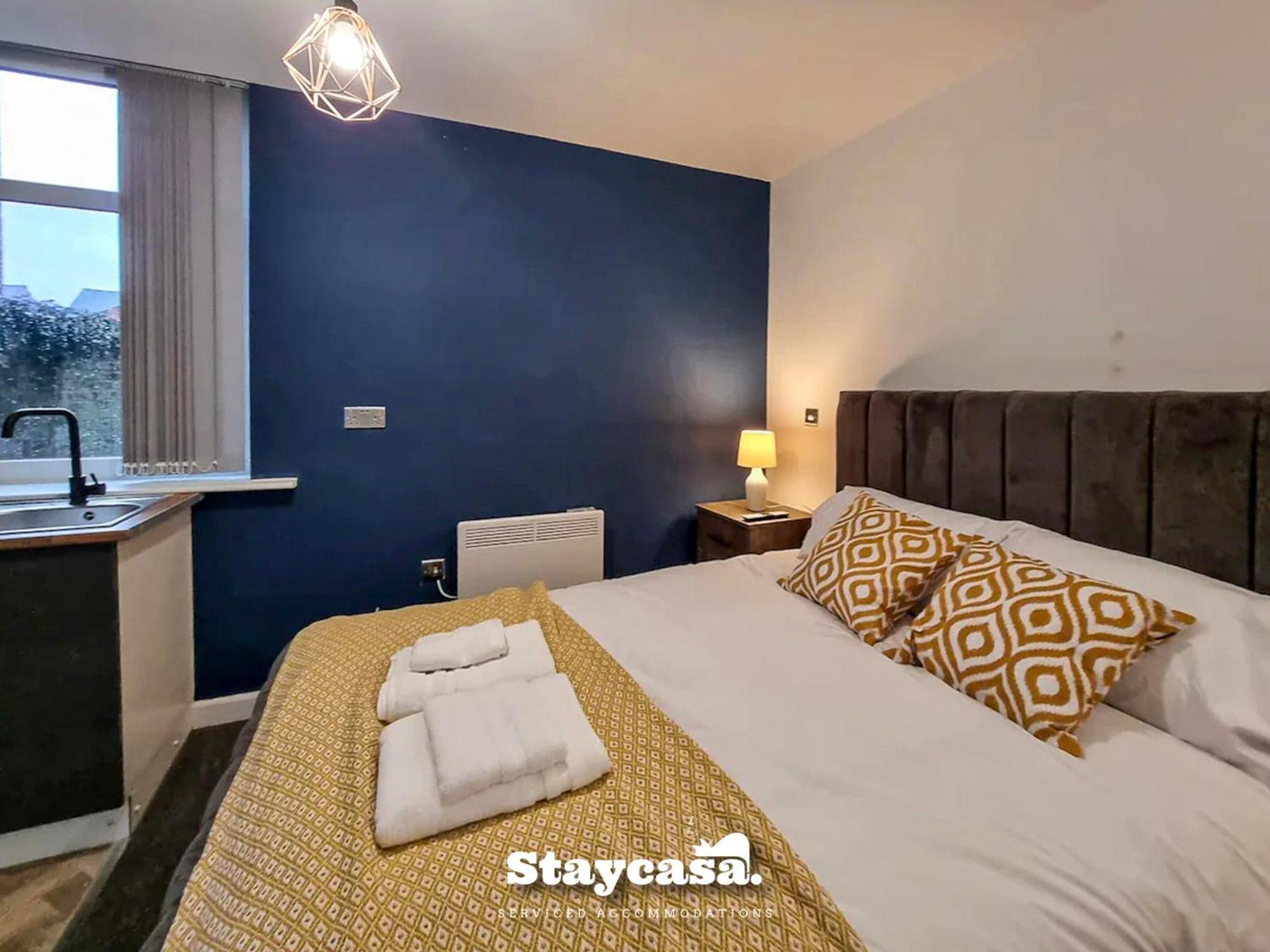 Delightful Spacious Haven With Large Driveway Ferienhaus Manchester